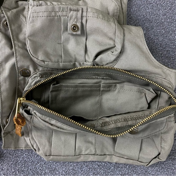 FILSON Fly Fishing Guide Vest Size Men’s XS Women’s Size Small-Medium - Picture 13 of 13